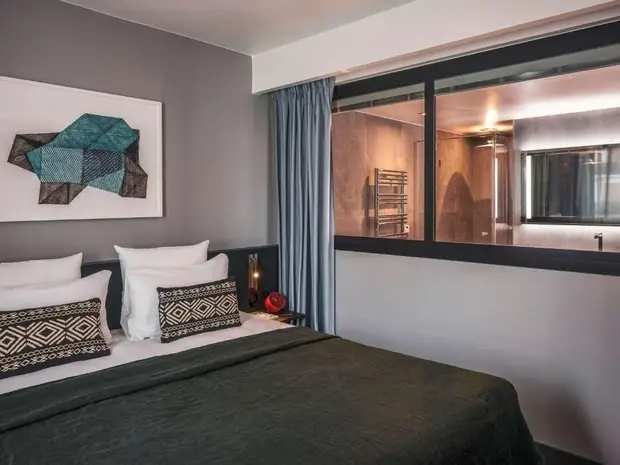 Novotel Paris Portes de Versailles, a room