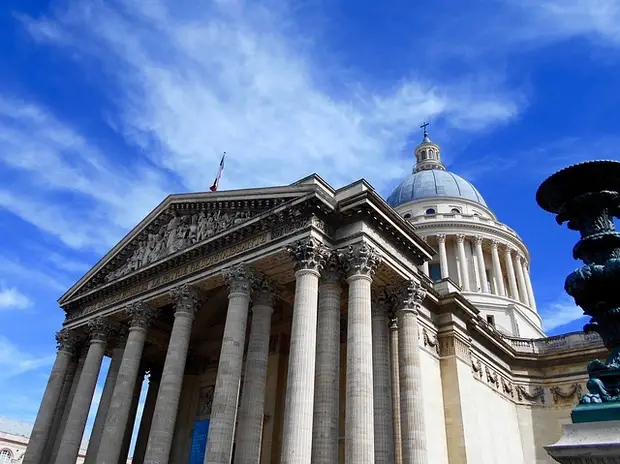 est ce que la visite du pantheon paris vaut le coup