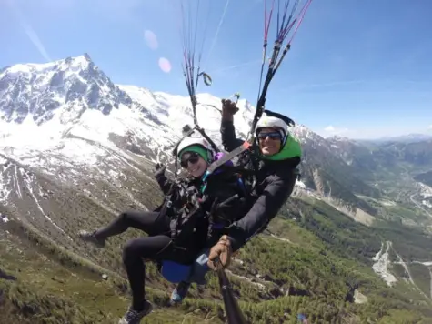 Faire du parapente au-dessus du Mont Blanc
