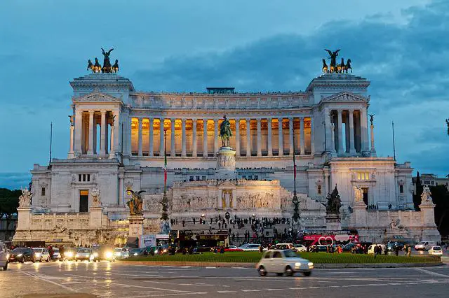 piazza venezia rome