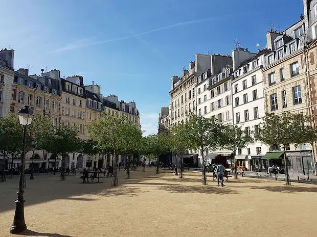 Place Dauphinne