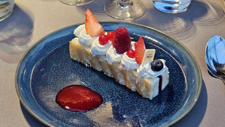 Charlotte aux fruits rouges