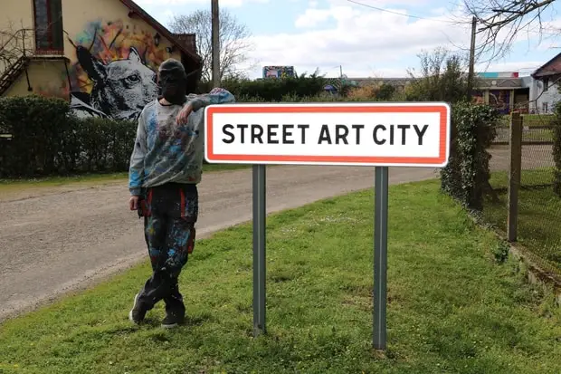 panneau street art