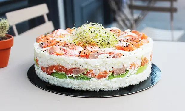 Gâteau en forme de sushi