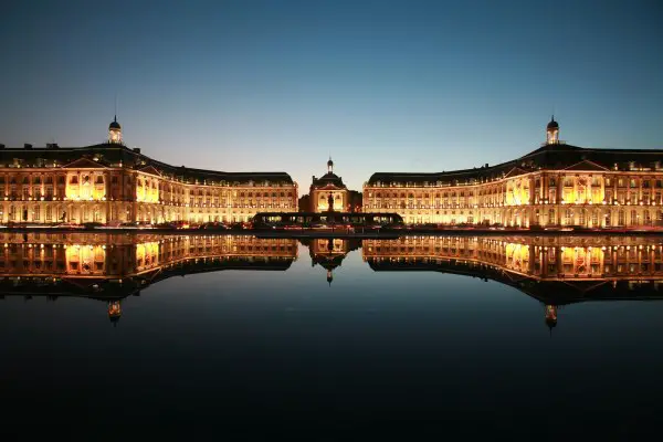 Place de la Bourse at night