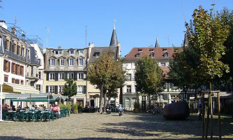 Place du marché Gayot