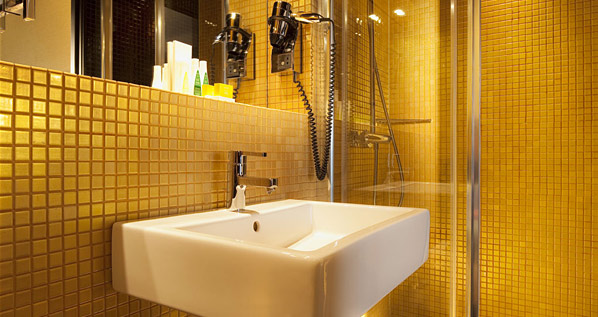 First Hôtel 15