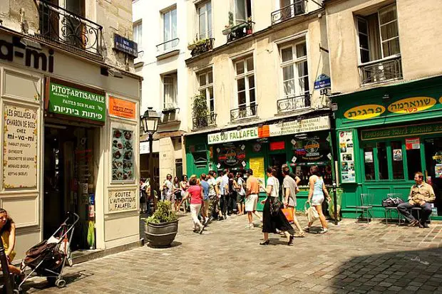 Marais Rue des Rosiers