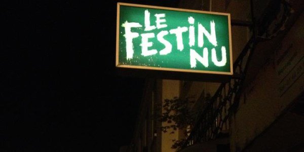 Enseigne lumineuse du bar