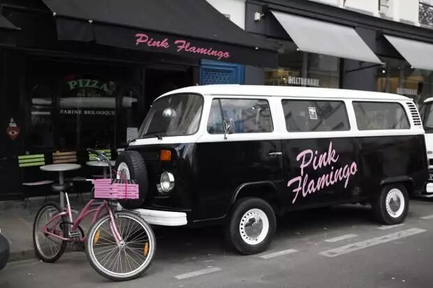 Pink flammingo