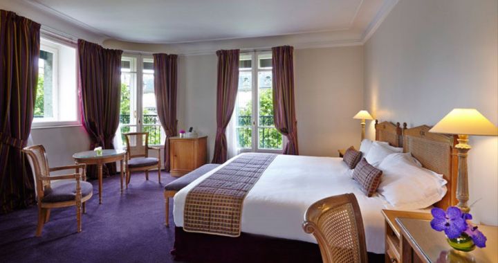 Royal Hotel 1