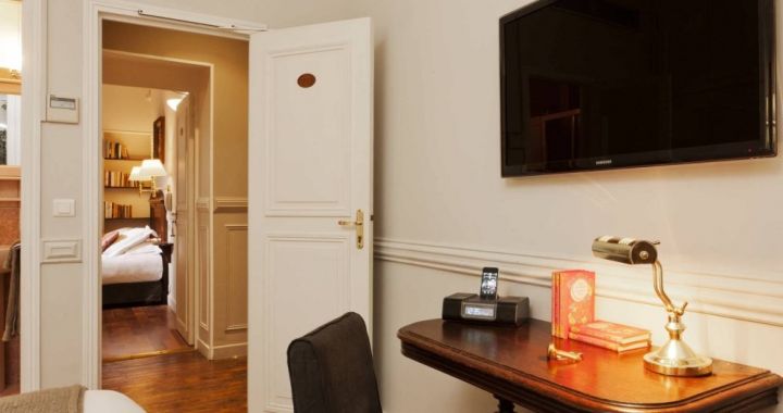 Hôtel de la Porte Dorée 14