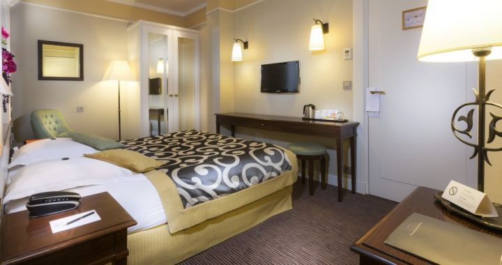 Hôtel du Bois Paris 8