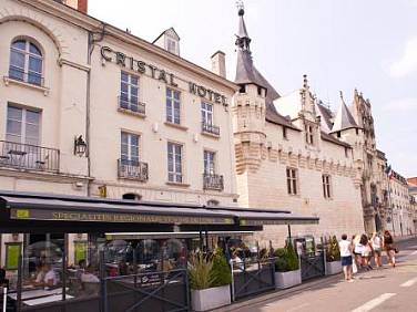 Cristal Hôtel Restaurant   Logis Hotels
