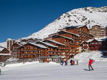 Le Cheval Blanc   Village Montana