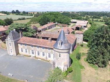 Manoir De Ponsay