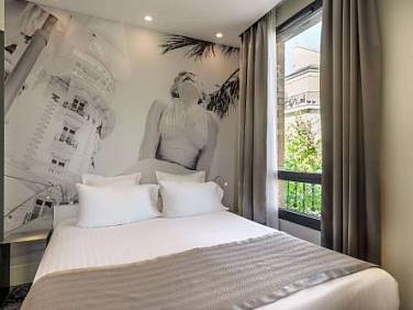 Hotel Sixteen Paris Montrouge