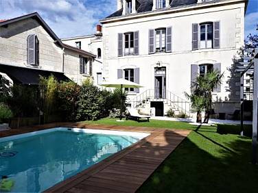 Chambres d'Hôtes Maison La Porte Rouge