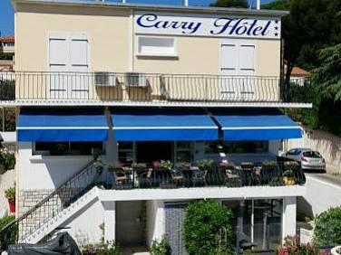 Carry Hotel