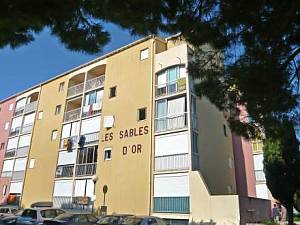 Apartment Les Sables d'Or 5 by Interhome