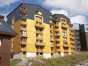 Apartment Cime de Caron 2204 by Interhome
