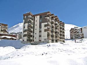 Apartment Le Prariond   Val Claret 6 by Interhome
