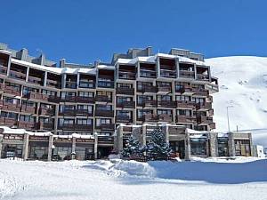 Apartment Le Curling A   Val Claret 12 by Interhome