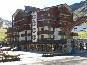 Apartment Rond Point des Pistes   Val Claret 3 by Interhome