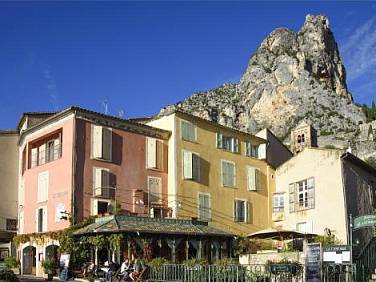 Le Relais à Moustiers