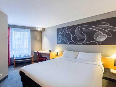 B&B HOTEL Orléans Centre Foch