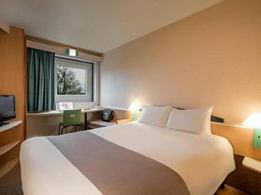 ibis Paris Pantin Eglise