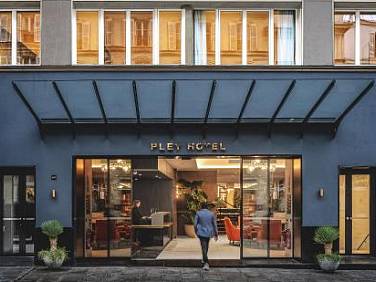 PLEY Hotel