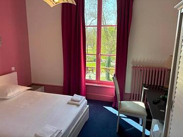 Hotel Couleurs Sud Centre ville Gare Charleville Mézières